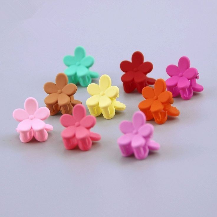 HAIR CLIPS