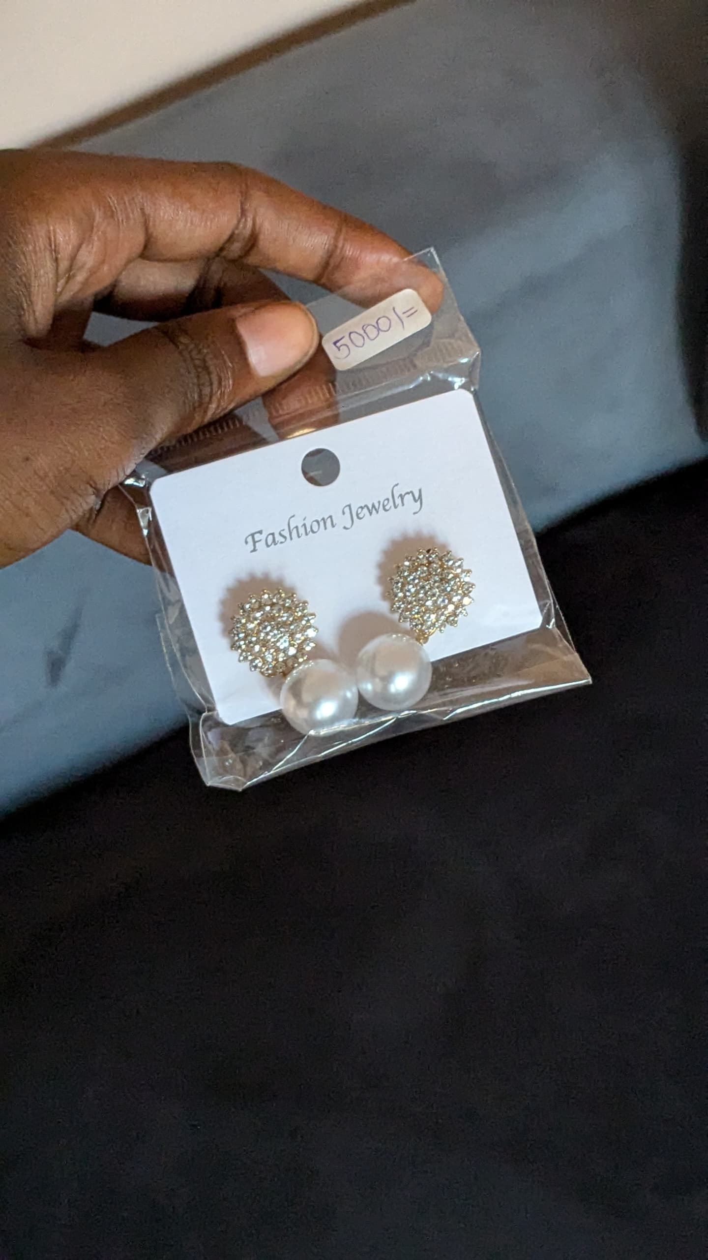 Earings